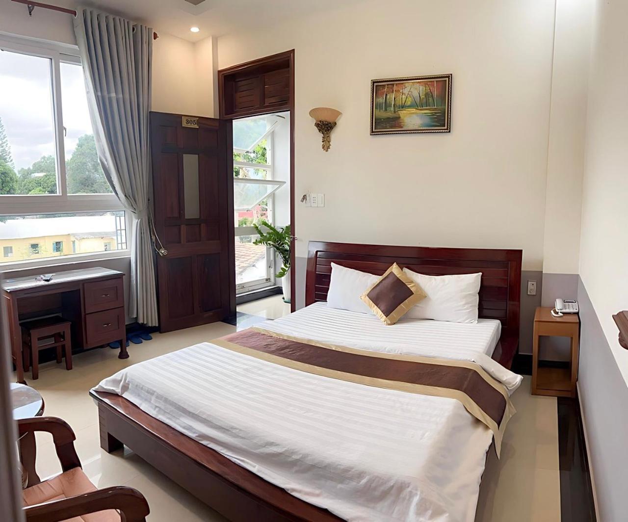 Thanh Thu 1 Hotel Kon Tum Eksteriør billede